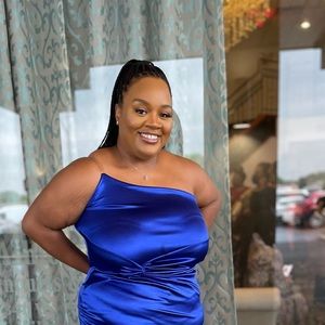 Meet your Posher, Robin